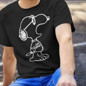 UNIQLO PEANUTS JOE KAWS SNOOPY TEE